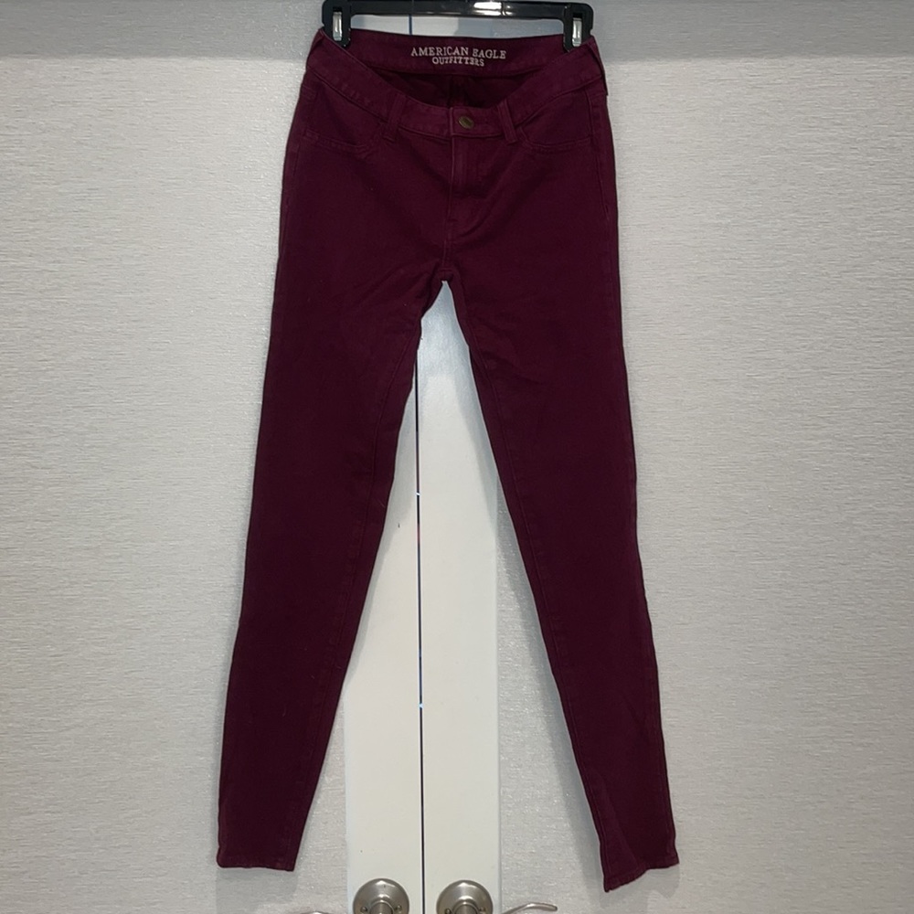 MAROON AMERICAN EAGLE JEGGINGS! Size-2. Super Stretch!
